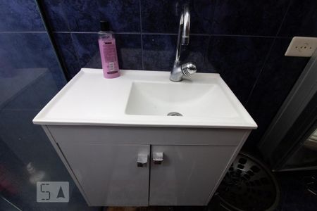 Casa à venda com 300m², 3 quartos e 4 vagas Casa à venda com 300m², 3 quartos e 4 vagasDetalhe banheiro