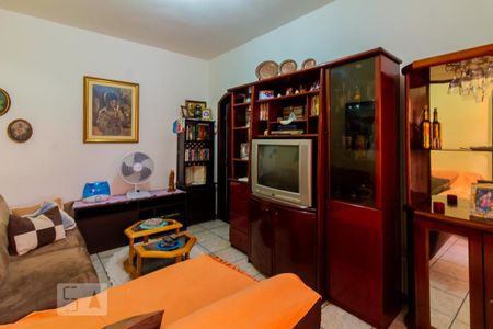 Casa à venda com 300m², 3 quartos e 4 vagas Casa à venda com 300m², 3 quartos e 4 vagasSala 2