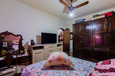 Casa à venda com 300m², 3 quartos e 4 vagas Casa à venda com 300m², 3 quartos e 4 vagasQuarto 1