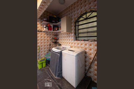 Casa à venda com 300m², 3 quartos e 4 vagas Casa à venda com 300m², 3 quartos e 4 vagasÁrea de Serviço