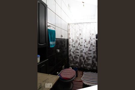 Casa à venda com 300m², 3 quartos e 4 vagas Casa à venda com 300m², 3 quartos e 4 vagasBanheiro