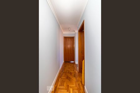 Casa à venda com 135m², 3 quartos e 2 vagas Casa à venda com 135m², 3 quartos e 2 vagasCorredor