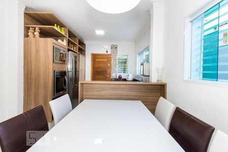 Casa à venda com 135m², 3 quartos e 2 vagas Casa à venda com 135m², 3 quartos e 2 vagasCozinha