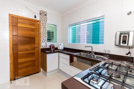 Casa à venda com 135m², 3 quartos e 2 vagas Casa à venda com 135m², 3 quartos e 2 vagasCozinha
