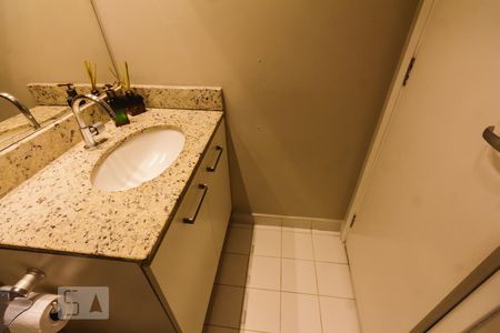 Apartamento para alugar com 64m², 2 quartos e 1 vaga Apartamento para alugar com 64m², 2 quartos e 1 vagaBanheiro 2