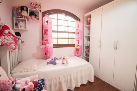 Casa à venda com 194m², 3 quartos e 3 vagasQuarto 2