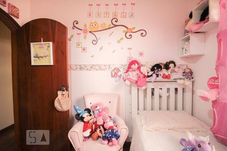 Casa à venda com 194m², 3 quartos e 3 vagasQuarto 2