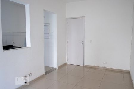 Sala de apartamento para alugar com 2 quartos, 49m² em Itaquera, São Paulo