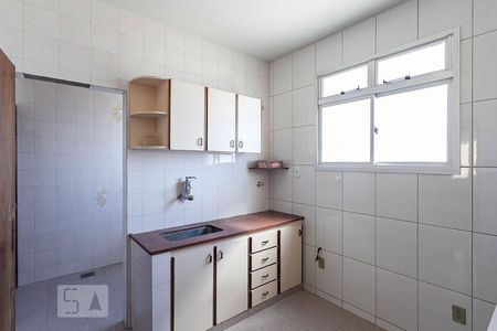 Apartamento à venda com 90m², 3 quartos e 2 vagasCozinha