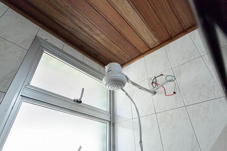 Apartamento à venda com 90m², 3 quartos e 2 vagasBanheiro da suíte 