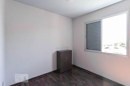 Apartamento à venda com 90m², 3 quartos e 2 vagasQuarto 2