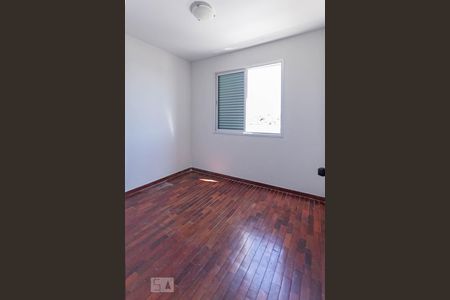 Apartamento à venda com 90m², 3 quartos e 2 vagasQuarto 2