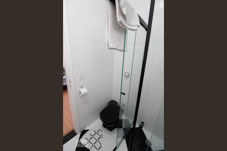 Casa à venda com 302m², 4 quartos e 2 vagas Casa à venda com 302m², 4 quartos e 2 vagasBanheiro da Suíte 3