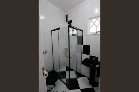 Casa à venda com 302m², 4 quartos e 2 vagas Casa à venda com 302m², 4 quartos e 2 vagasBanheiro da Suíte 3