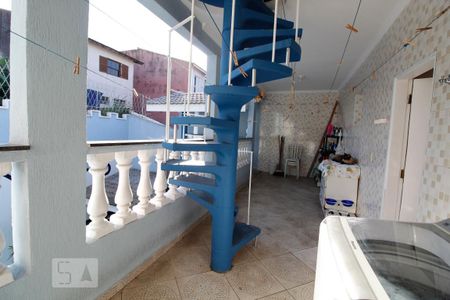 Casa à venda com 302m², 4 quartos e 2 vagas Casa à venda com 302m², 4 quartos e 2 vagasÁrea de Serviço