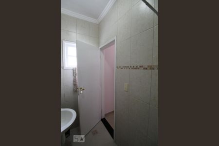 Casa à venda com 302m², 4 quartos e 2 vagas Casa à venda com 302m², 4 quartos e 2 vagasBanheiro da Suíte 4