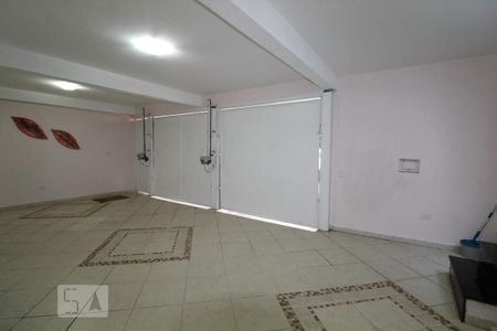 Casa à venda com 302m², 4 quartos e 2 vagas Casa à venda com 302m², 4 quartos e 2 vagasGaragem