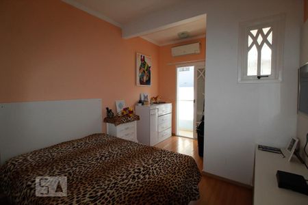 Casa à venda com 302m², 4 quartos e 2 vagas Casa à venda com 302m², 4 quartos e 2 vagasSuíte 2