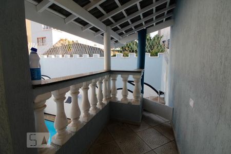 Casa à venda com 302m², 4 quartos e 2 vagas Casa à venda com 302m², 4 quartos e 2 vagasÁrea de Serviço