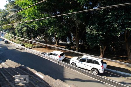 Casa à venda com 302m², 4 quartos e 2 vagas Casa à venda com 302m², 4 quartos e 2 vagasVista da Varanda