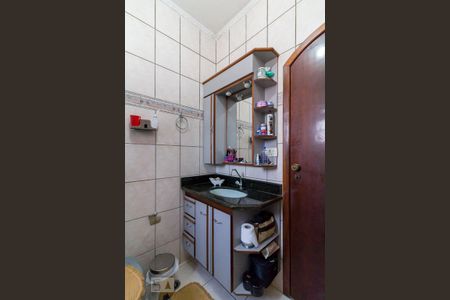 Casa para alugar com 385m², 3 quartos e 5 vagasBanheiro social