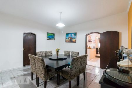 Casa para alugar com 385m², 3 quartos e 5 vagasCopa