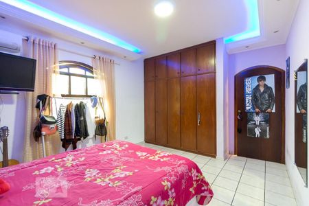 Casa para alugar com 385m², 3 quartos e 5 vagasQuarto 2