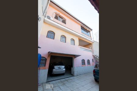 Casa para alugar com 385m², 3 quartos e 5 vagasFachada da casa