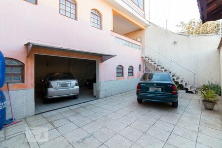 Casa para alugar com 385m², 3 quartos e 5 vagasGaragem e quintal