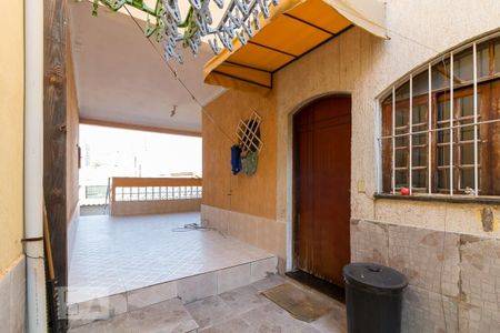 Casa para alugar com 385m², 3 quartos e 5 vagasCorredor lateral externo