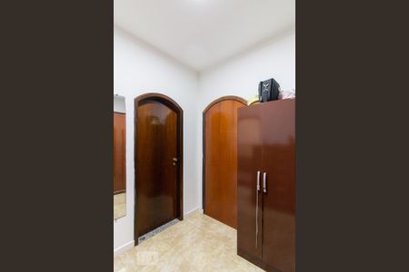Casa para alugar com 385m², 3 quartos e 5 vagasCloset quarto 3 suíte
