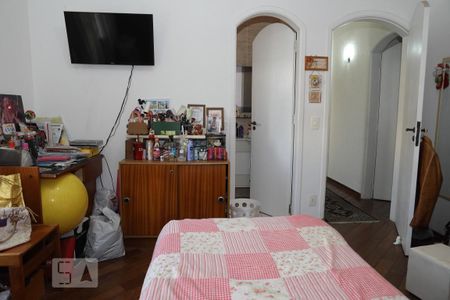 Casa à venda com 220m², 3 quartos e 3 vagasQuarto 2