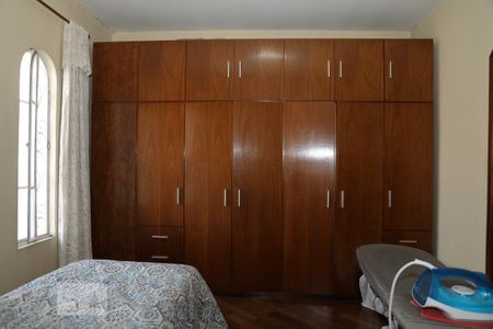 Casa à venda com 220m², 3 quartos e 3 vagasCloset do quarto 1