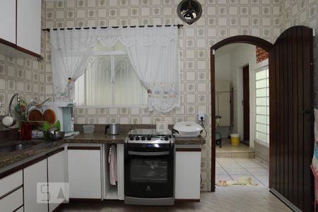 Casa à venda com 220m², 3 quartos e 3 vagasCozinha