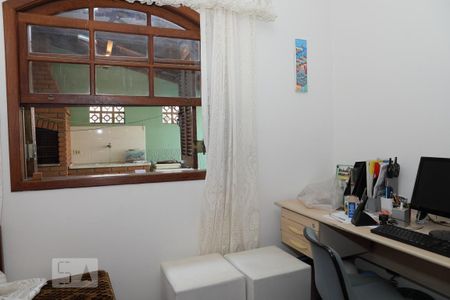 Casa à venda com 220m², 3 quartos e 3 vagasQuarto 3