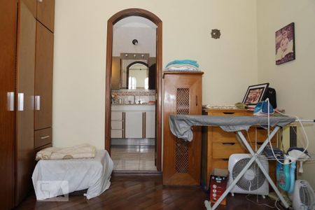 Casa à venda com 220m², 3 quartos e 3 vagasCloset do quarto 1 - suite