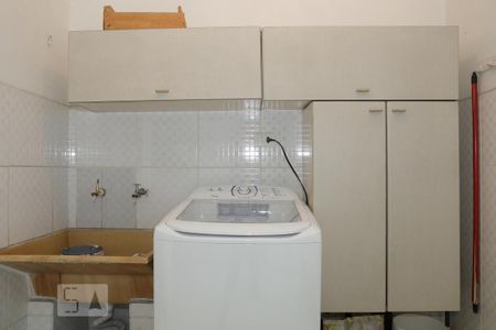 Casa à venda com 220m², 3 quartos e 3 vagasDespensa