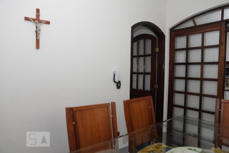 Casa à venda com 220m², 3 quartos e 3 vagasCopa