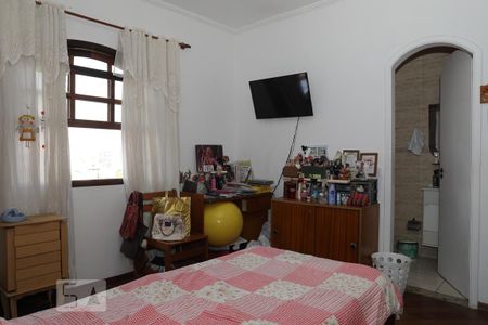 Casa à venda com 220m², 3 quartos e 3 vagasQuarto 2 - suite