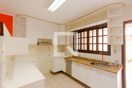 Casa à venda com 180m², 3 quartos e 2 vagasCozinha