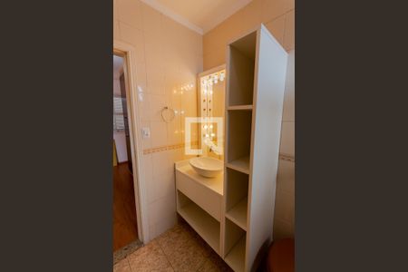 Casa à venda com 180m², 3 quartos e 2 vagasBanheiro da Suíte