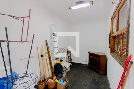 Casa à venda com 180m², 3 quartos e 2 vagasQuarto de Serviço