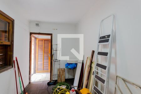 Casa à venda com 180m², 3 quartos e 2 vagasQuarto de Serviço