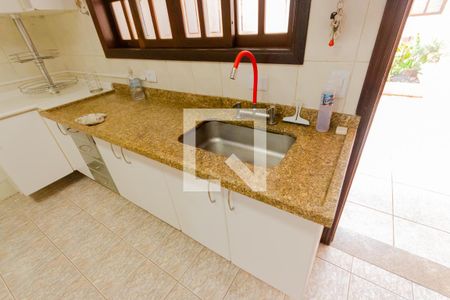 Casa à venda com 180m², 3 quartos e 2 vagasPia