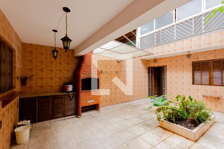 Casa à venda com 180m², 3 quartos e 2 vagasÁrea Gourmet