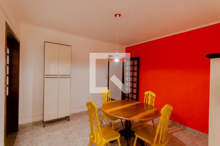 Casa à venda com 180m², 3 quartos e 2 vagasCozinha