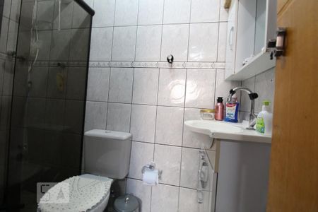 Casa à venda com 165m², 3 quartos e 3 vagasBanheiro suíte 1