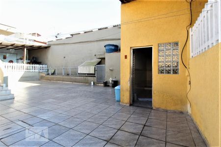 Casa à venda com 165m², 3 quartos e 3 vagasQuintal