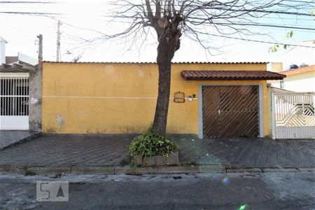 Casa à venda com 165m², 3 quartos e 3 vagasFachada