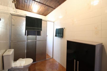 Casa à venda com 165m², 3 quartos e 3 vagasBanheiro social superior